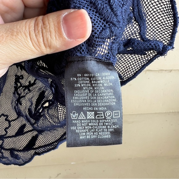 Anthropologie Vanessa Virginia Navy Sheer Lace Crop Top - Size L Boho - Picture 6 of 7